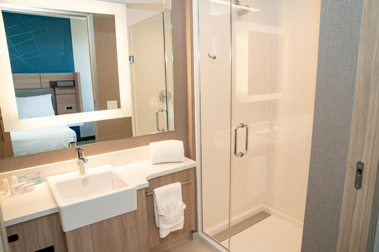 Springhill Suites By Marriott Woodbridge Exterior foto